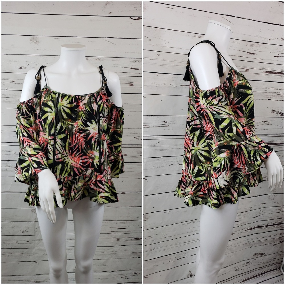 NWT tie off shoulder boho top M